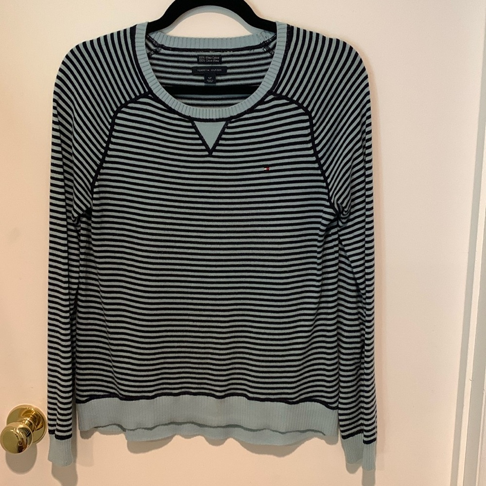 100% Pima cotton Tommy Hilfiger lightweight blue sweater in GUC. Size S.